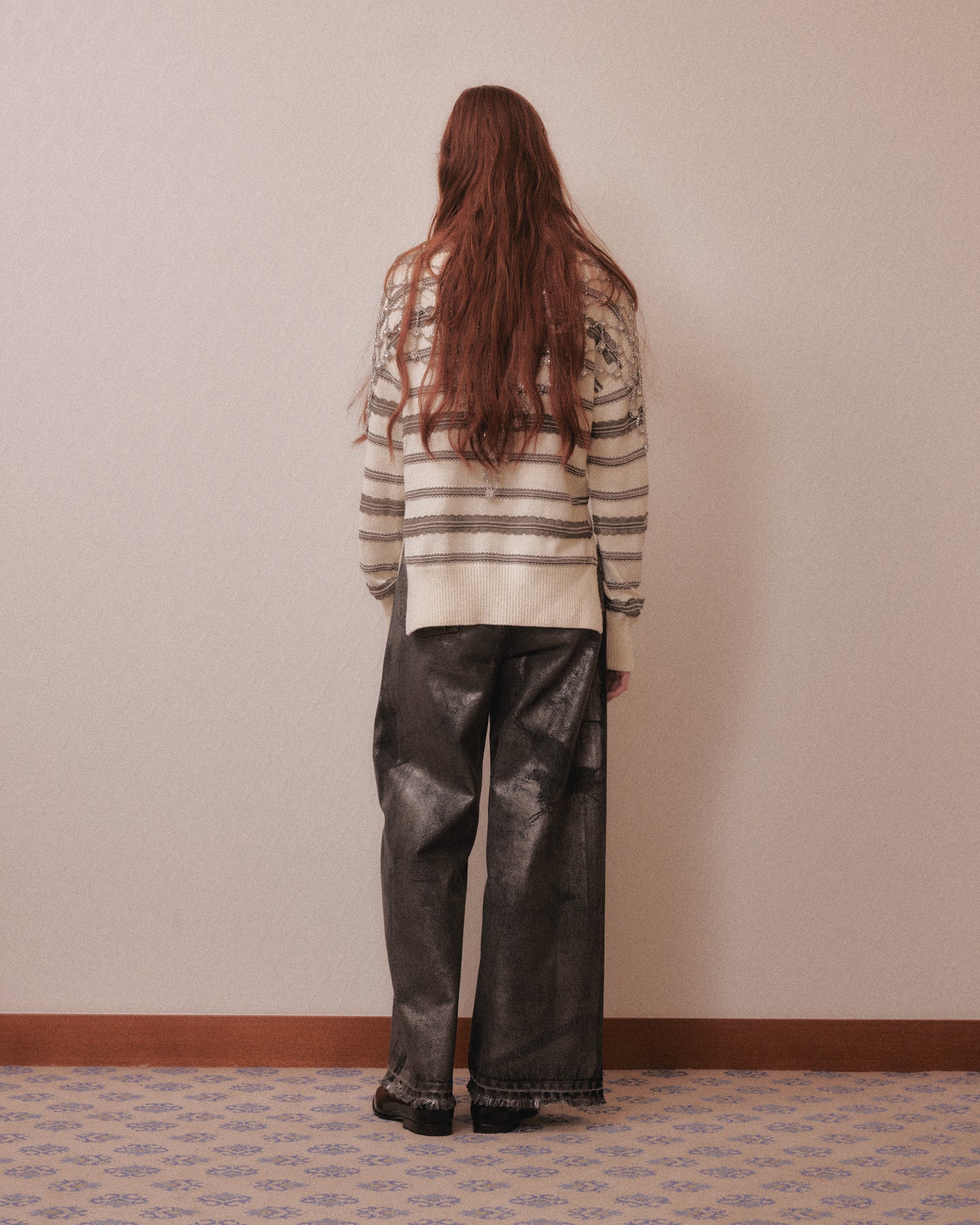 Lace border knit pulover Off white【Delivery in January 2027】
