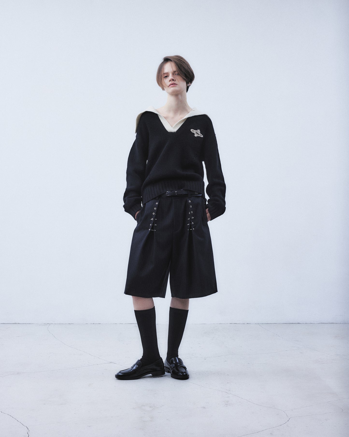 piercing stripe cross tack half pants Black【Delivery in July 2026】