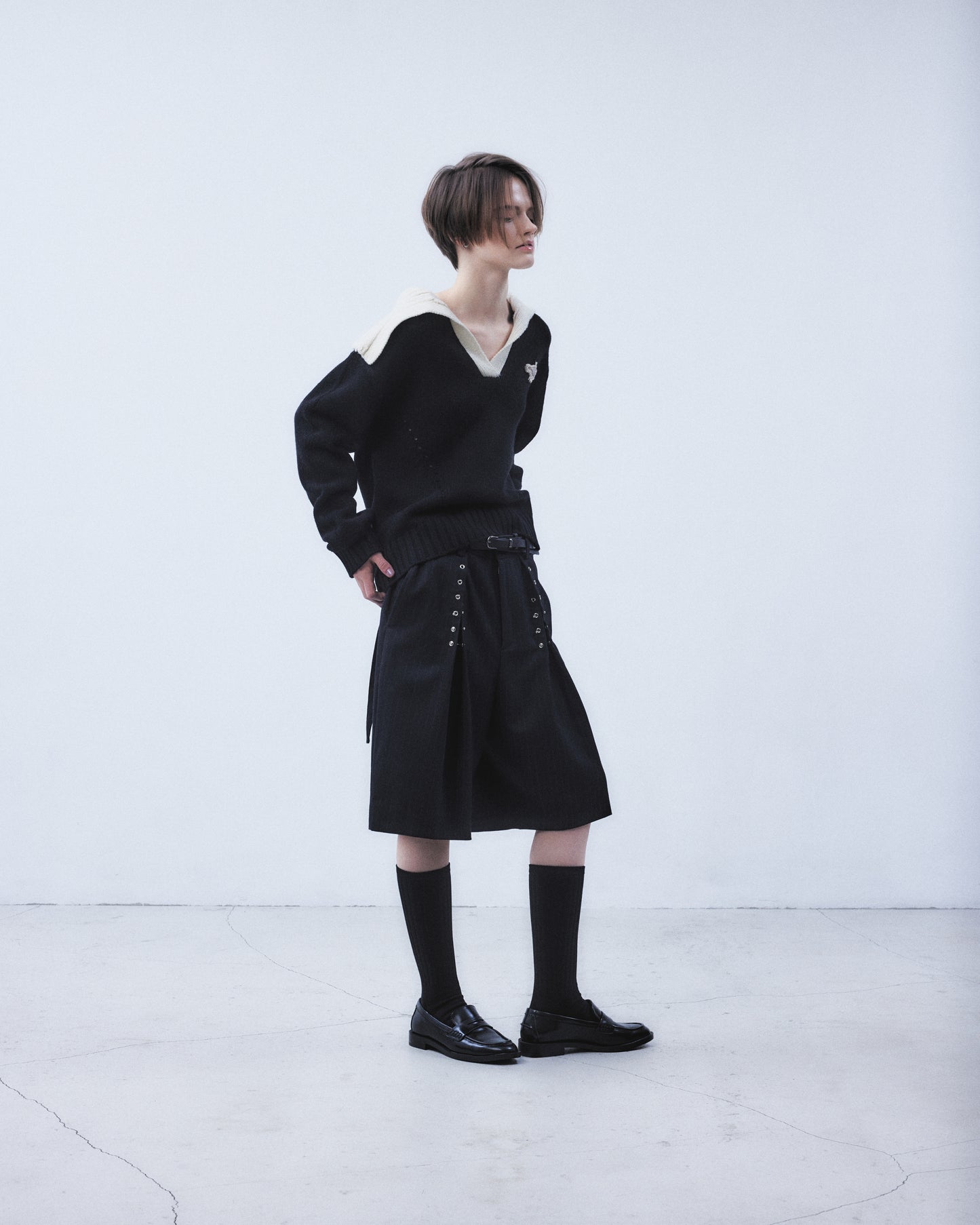 piercing stripe cross tack half pants Black【Delivery in July 2026】