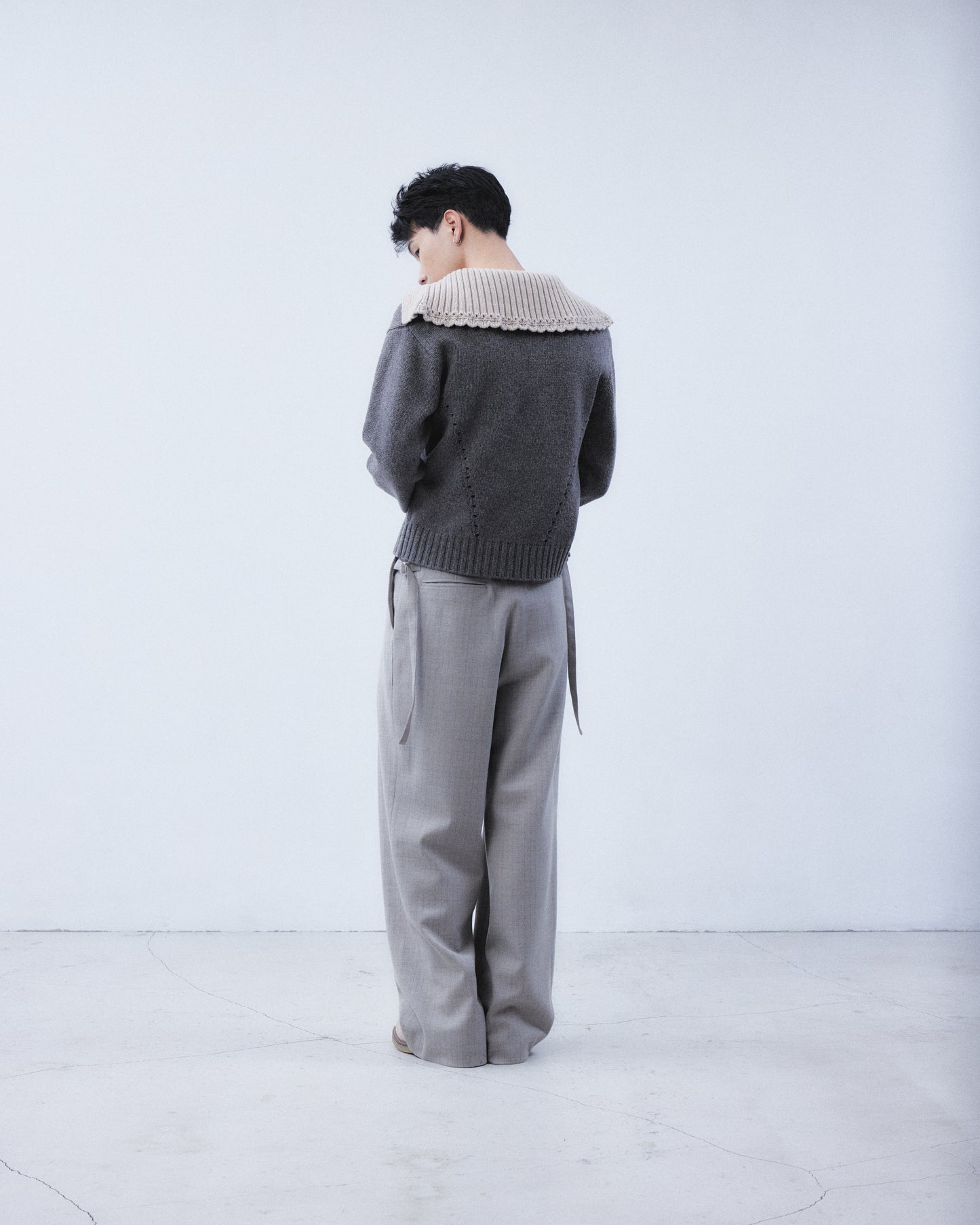 big collar knit pullover Smoky brown【Delivery in August 2026】