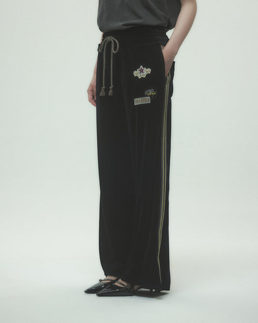 Hitting the star velour pants Black【Delivery in September 2026】