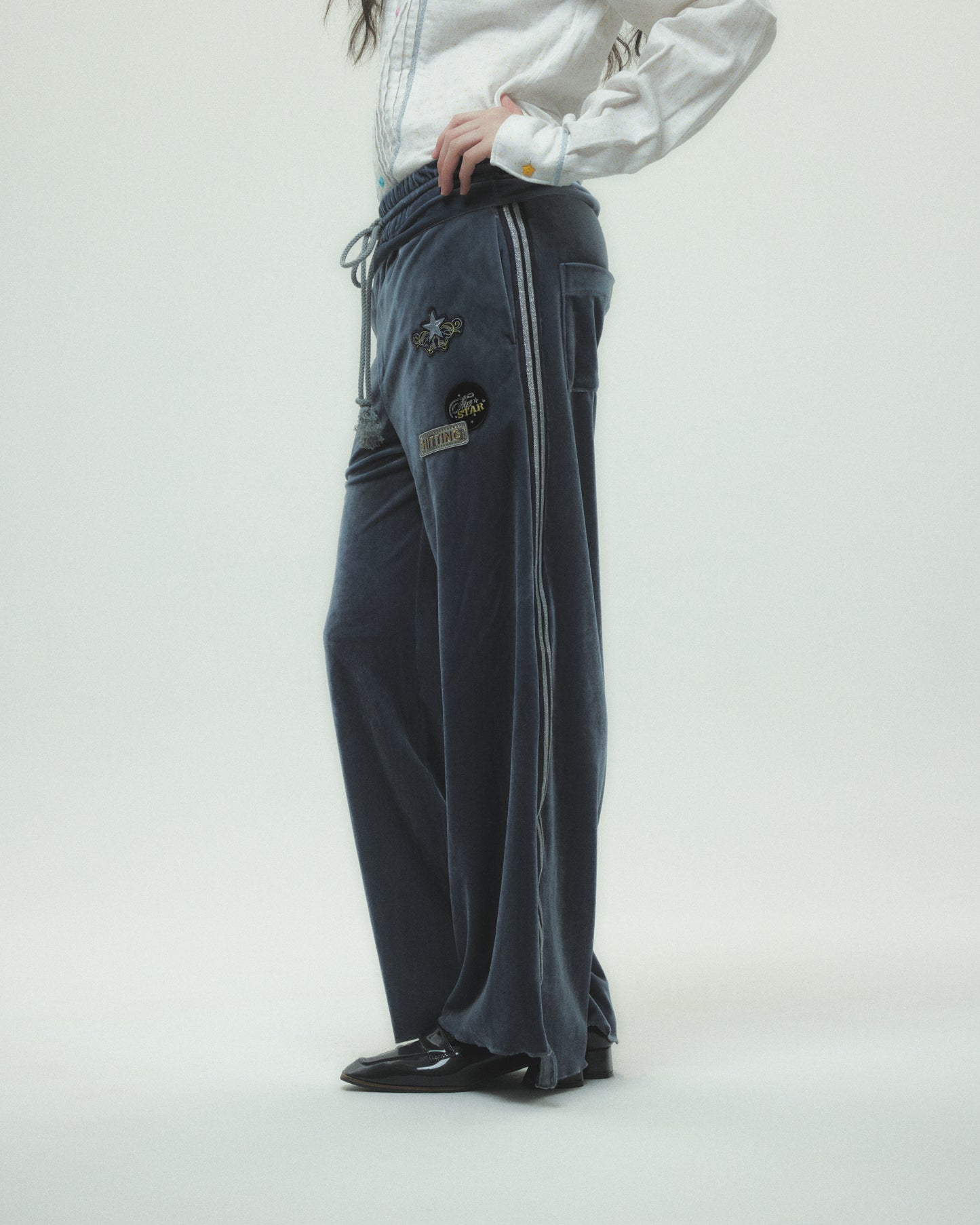 Hitting the star velour pants Blue【Delivery in September 2026】