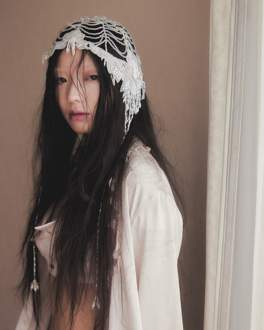 white opal scallop head dress【Delivery in March 2026】
