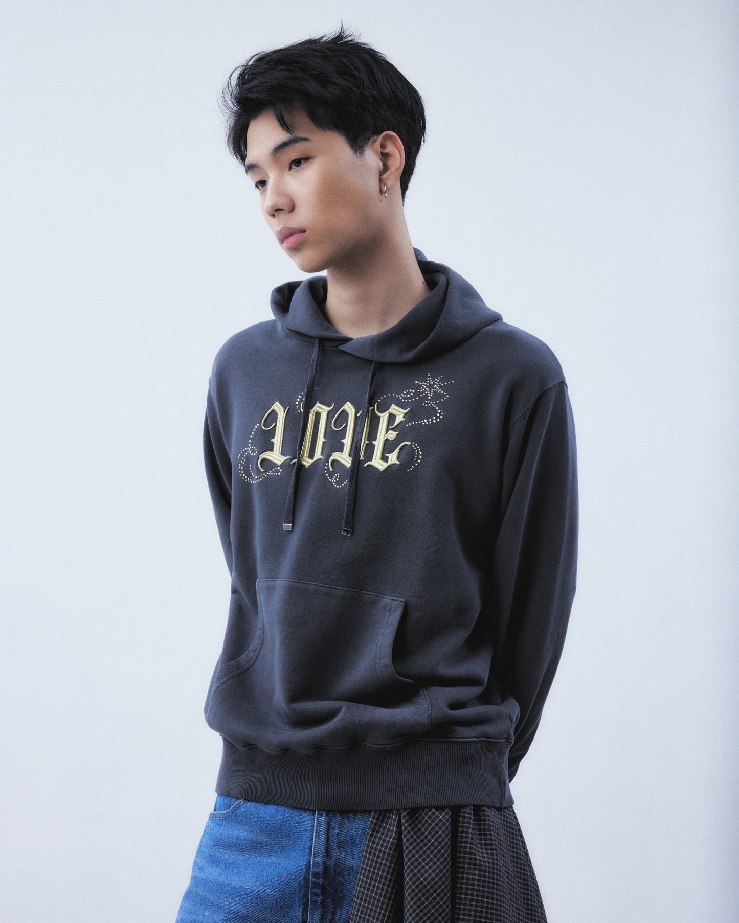 LOVE sparkle hoodie Black【Delivery in March 2026】