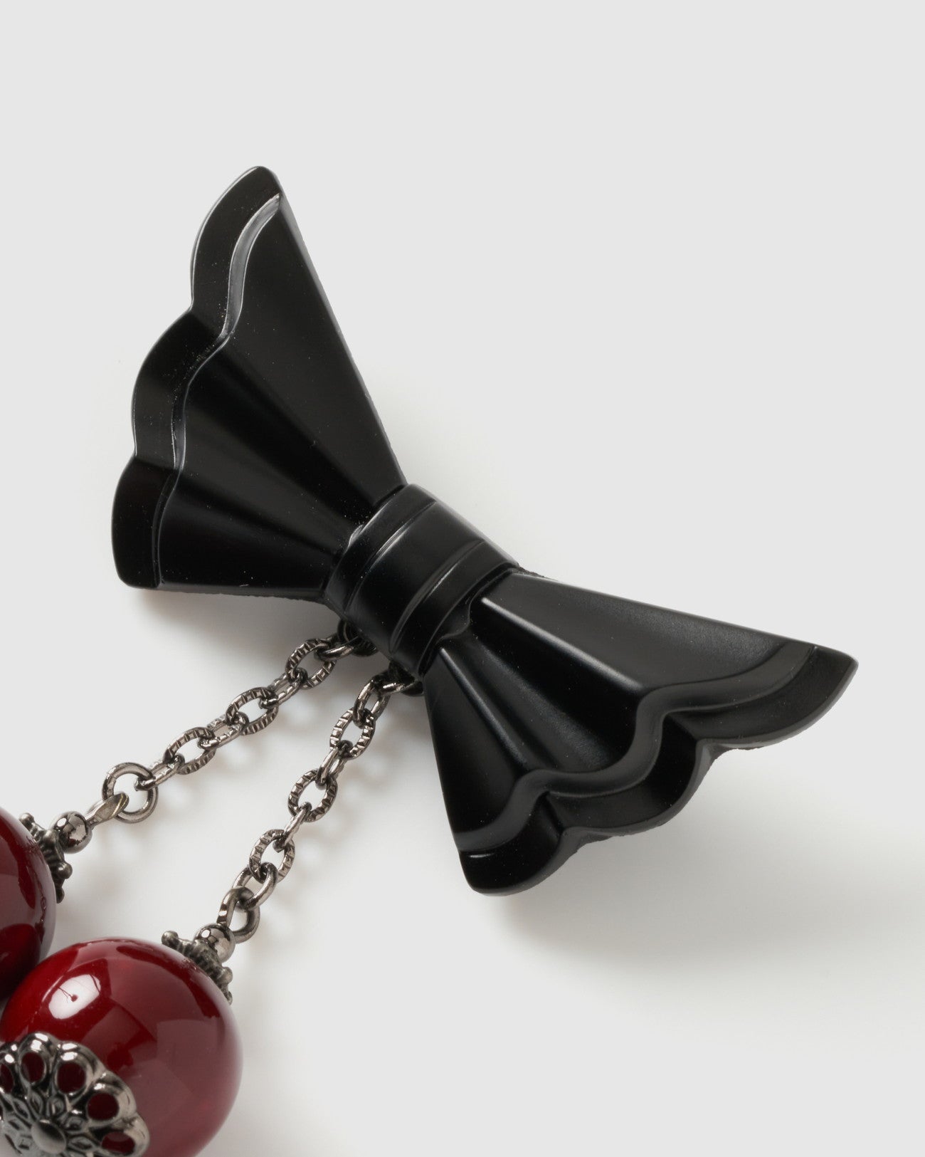 Red cherry brooch【Delivery in February 2025】