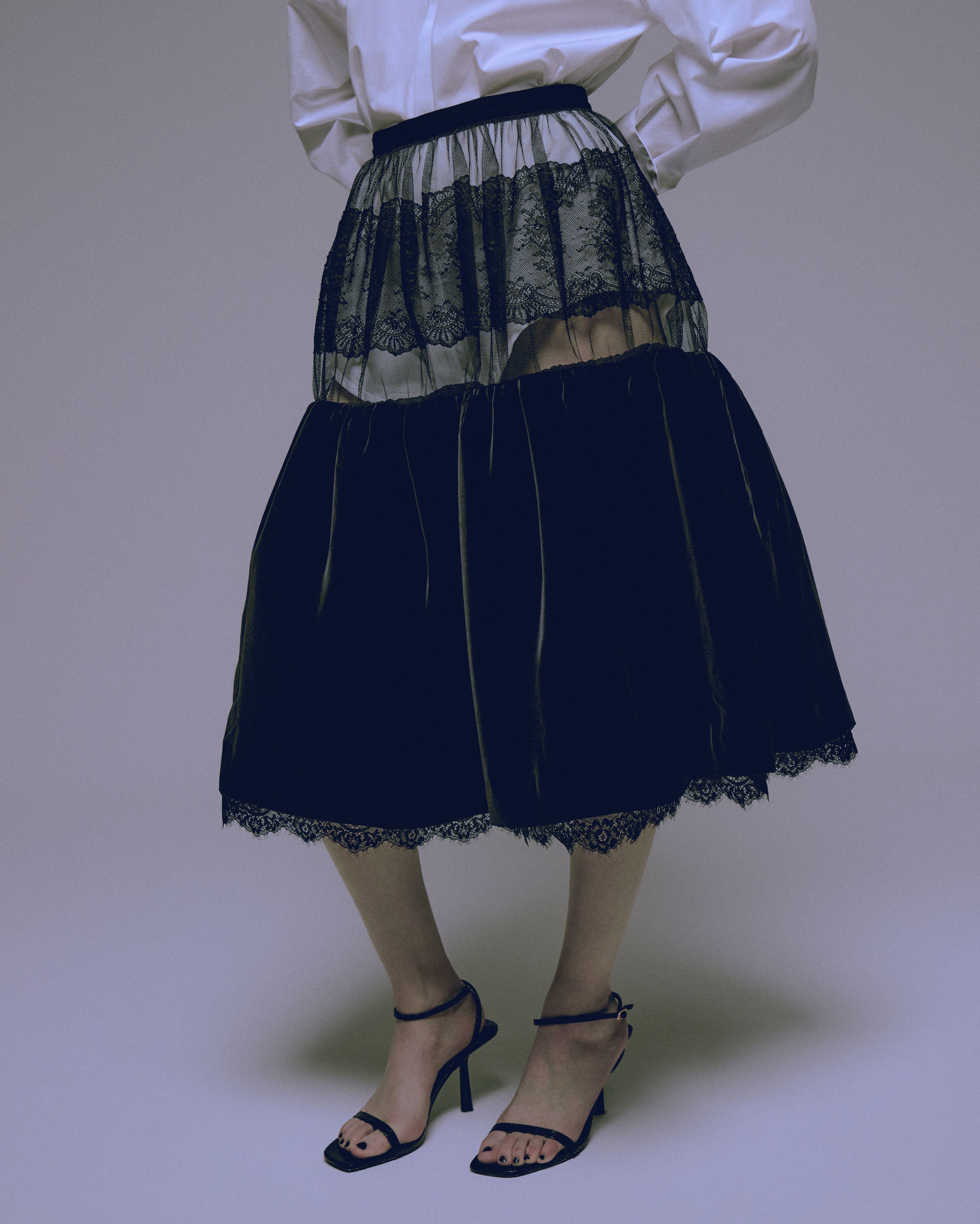 Black lace velvet voluminous skirt【Delivery in April 2023 Black lace velvet voluminous skirt【Delivery in April 2023