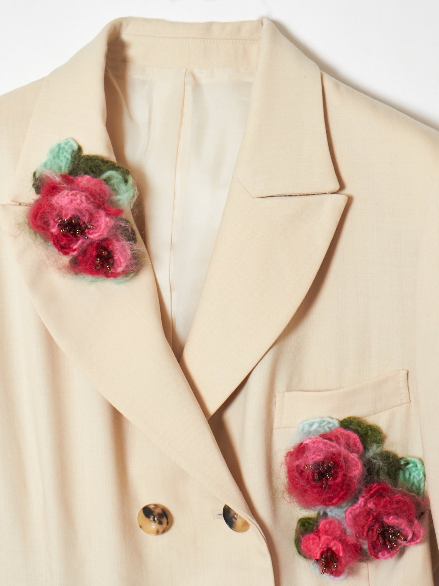 rose motif beige jaket