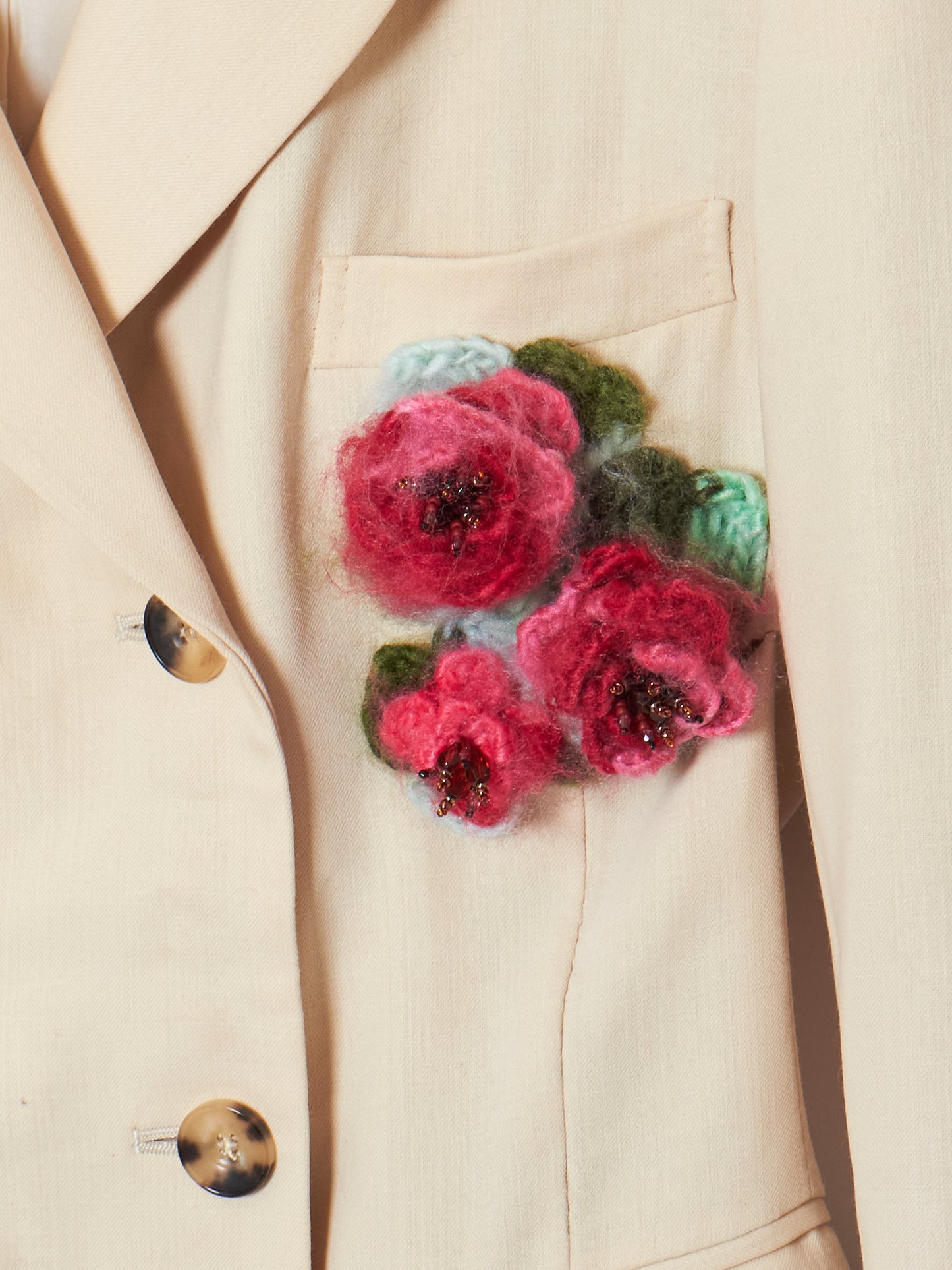 rose motif beige jaket