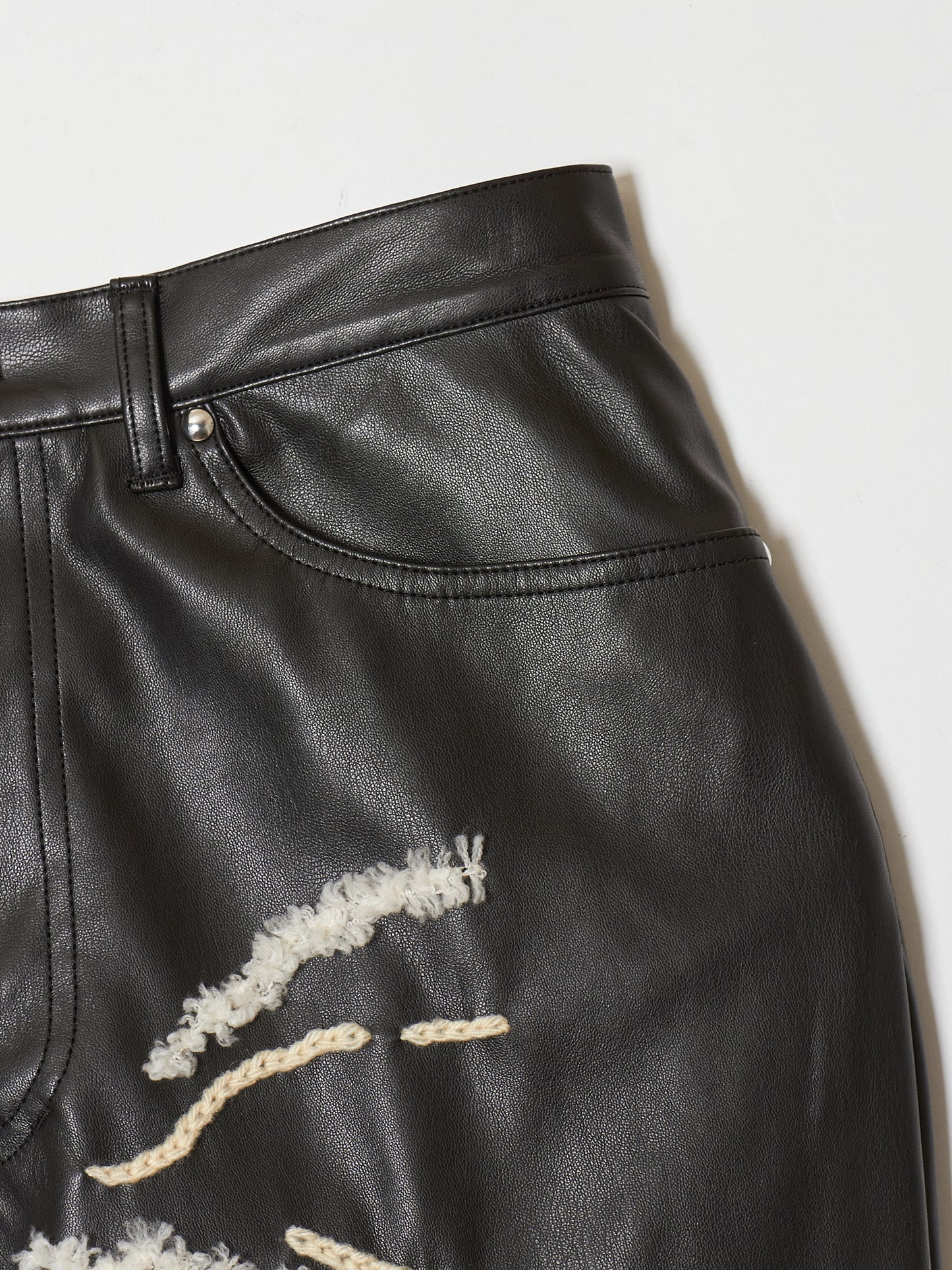 wrinkle stitch faux leather pants【Delivery in December】