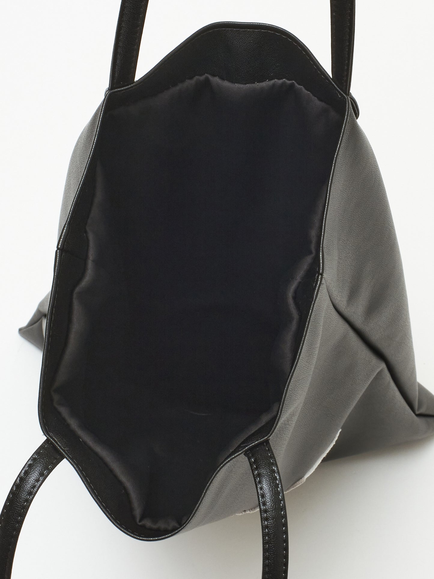 AKKIGAI leather bag【Stock】