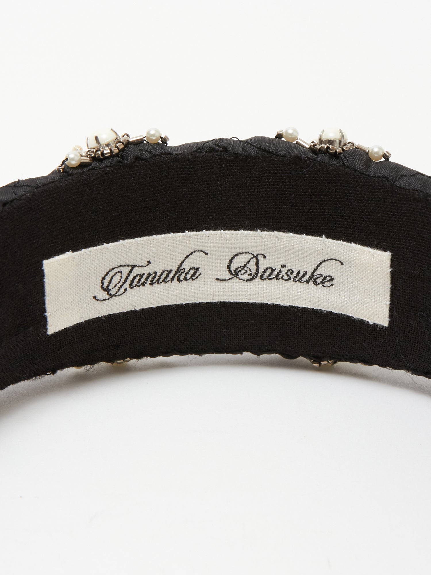 家での試着のみで新品未使用ですtanaka daisuke White pearl hair band 黒