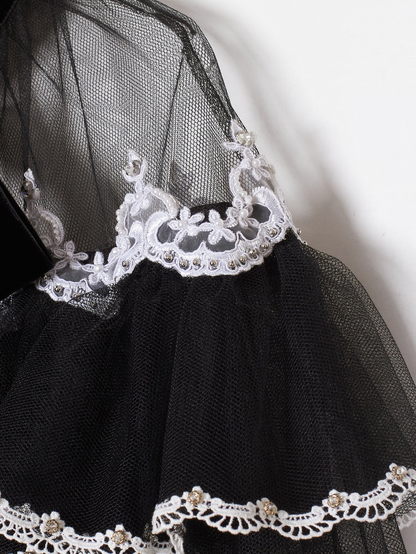 white lace black tulle cloak【Delivery in October 2023】