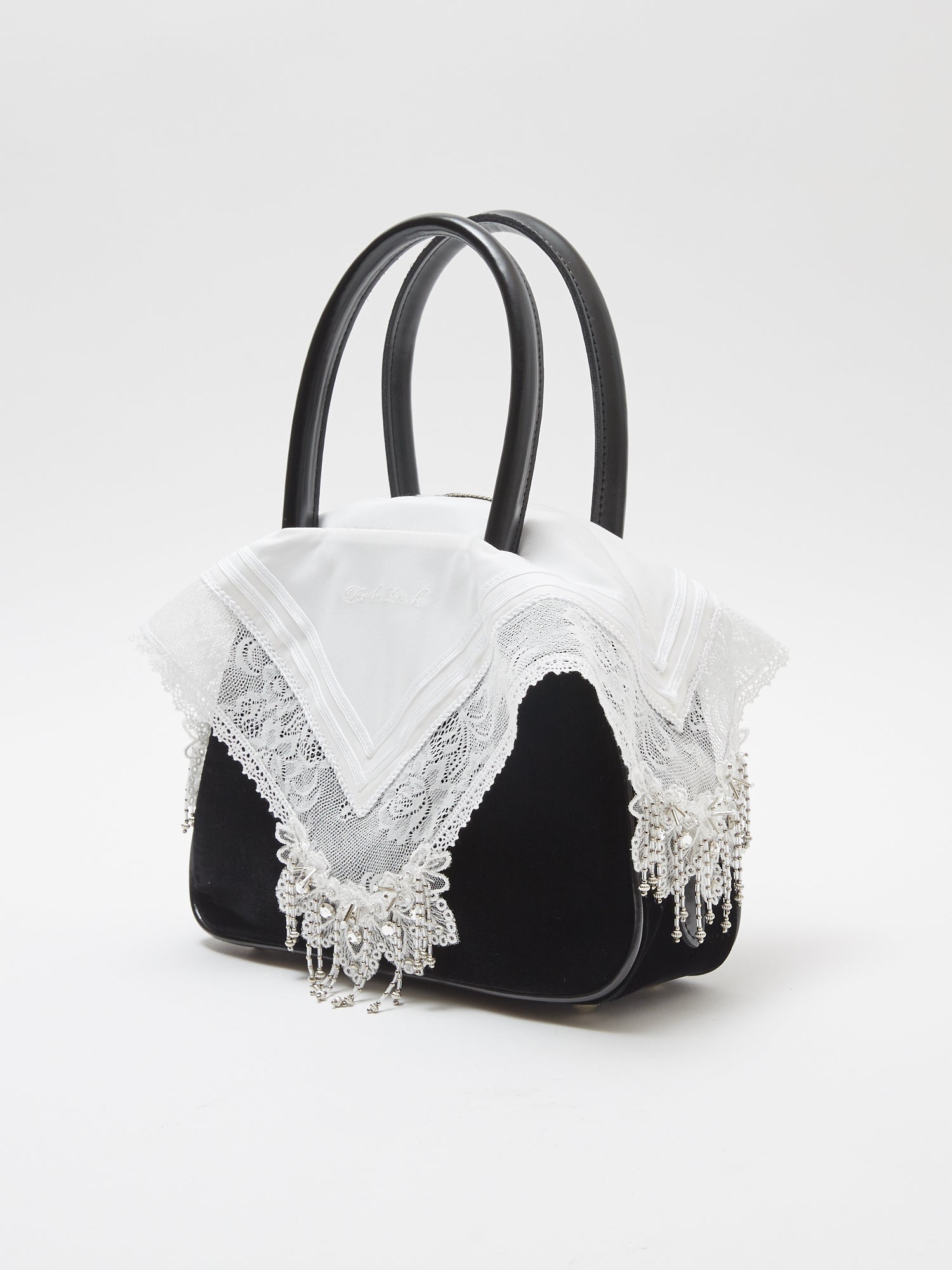 tafnakadaisuke White handkerchief handbag – tanakadaisuke