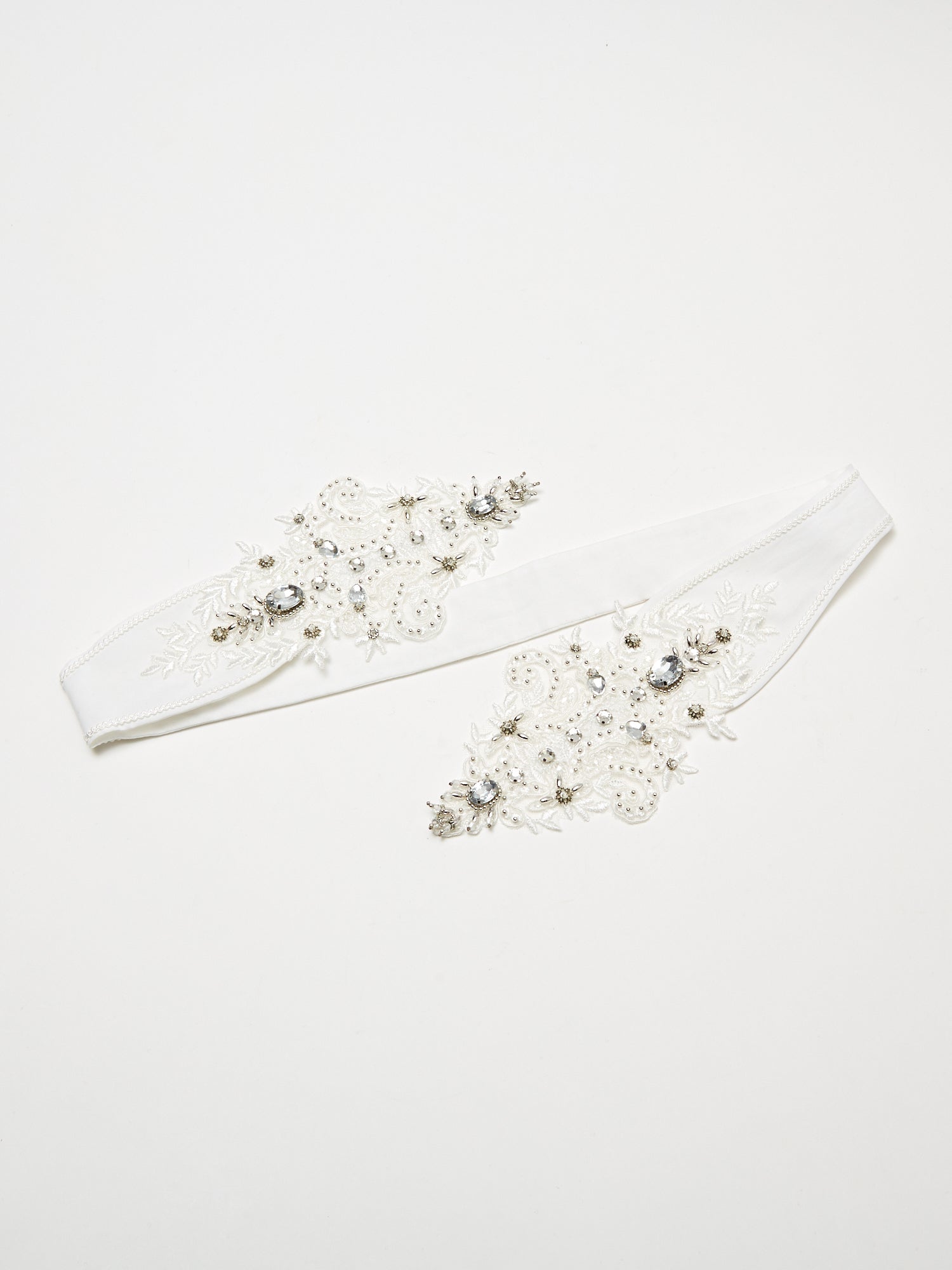 crystal bijou neckchief【Delivery in February 2024】 – tanakadaisuke