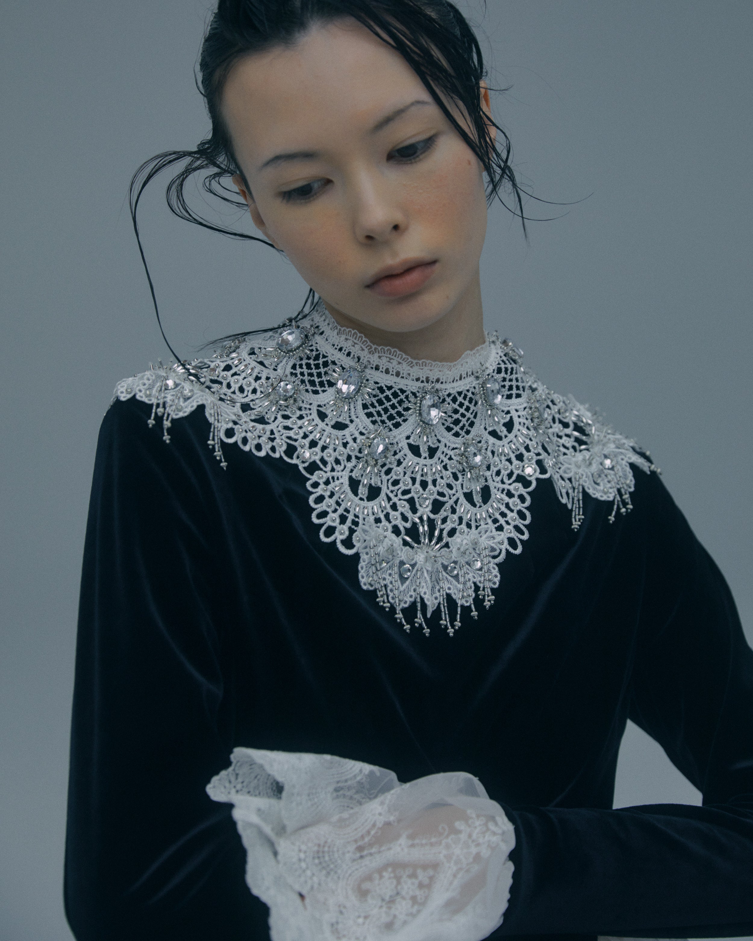 NEW crystal bijou white collar【Delivery in March 2024 