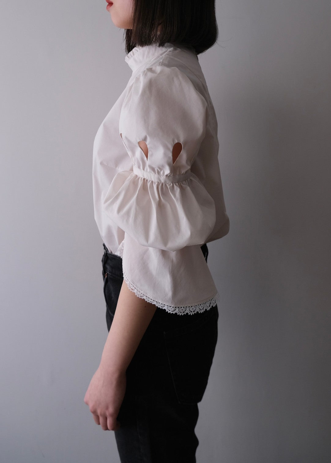 Puff sleeve blouse White