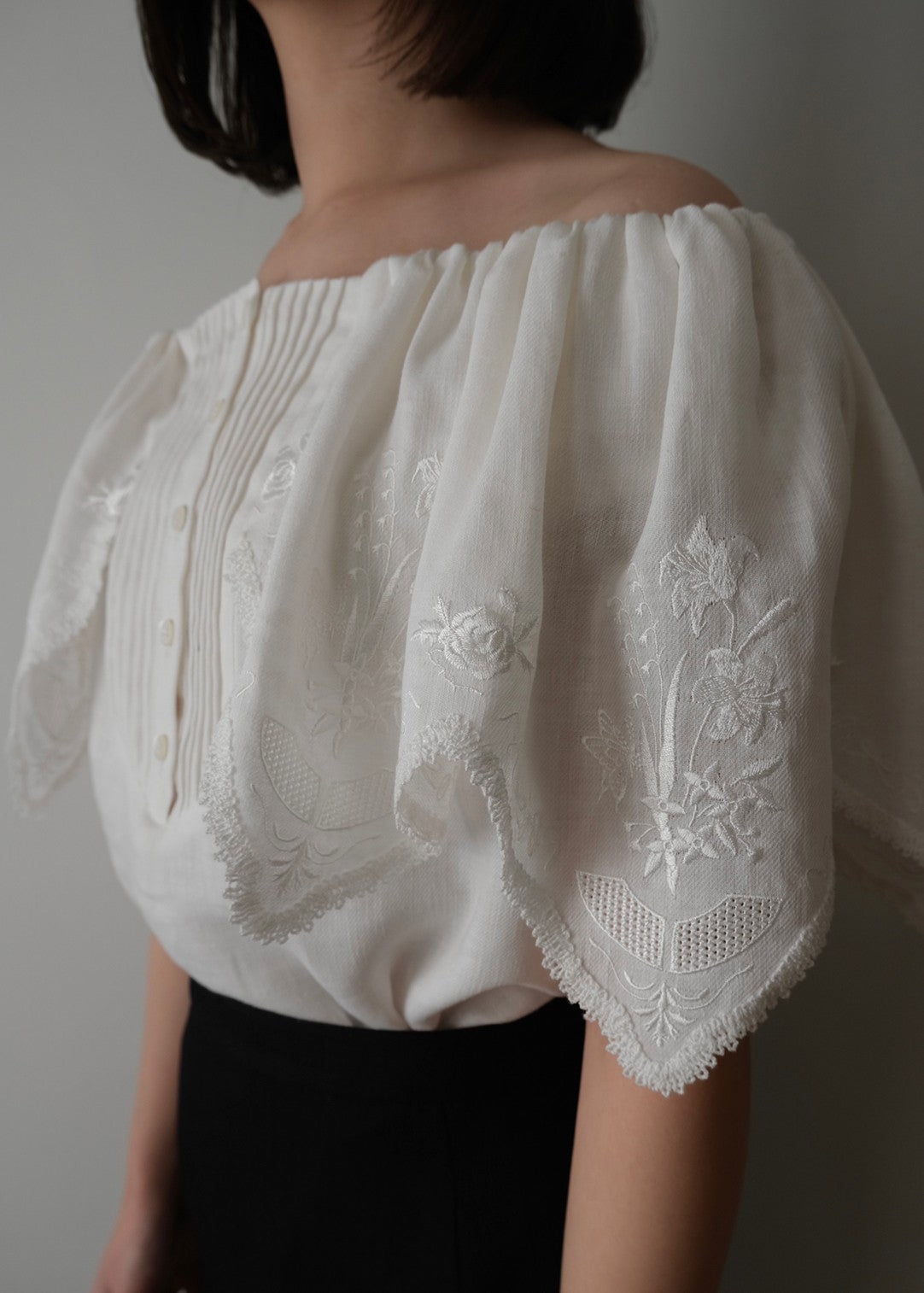 Handkerchief embroidery blouse