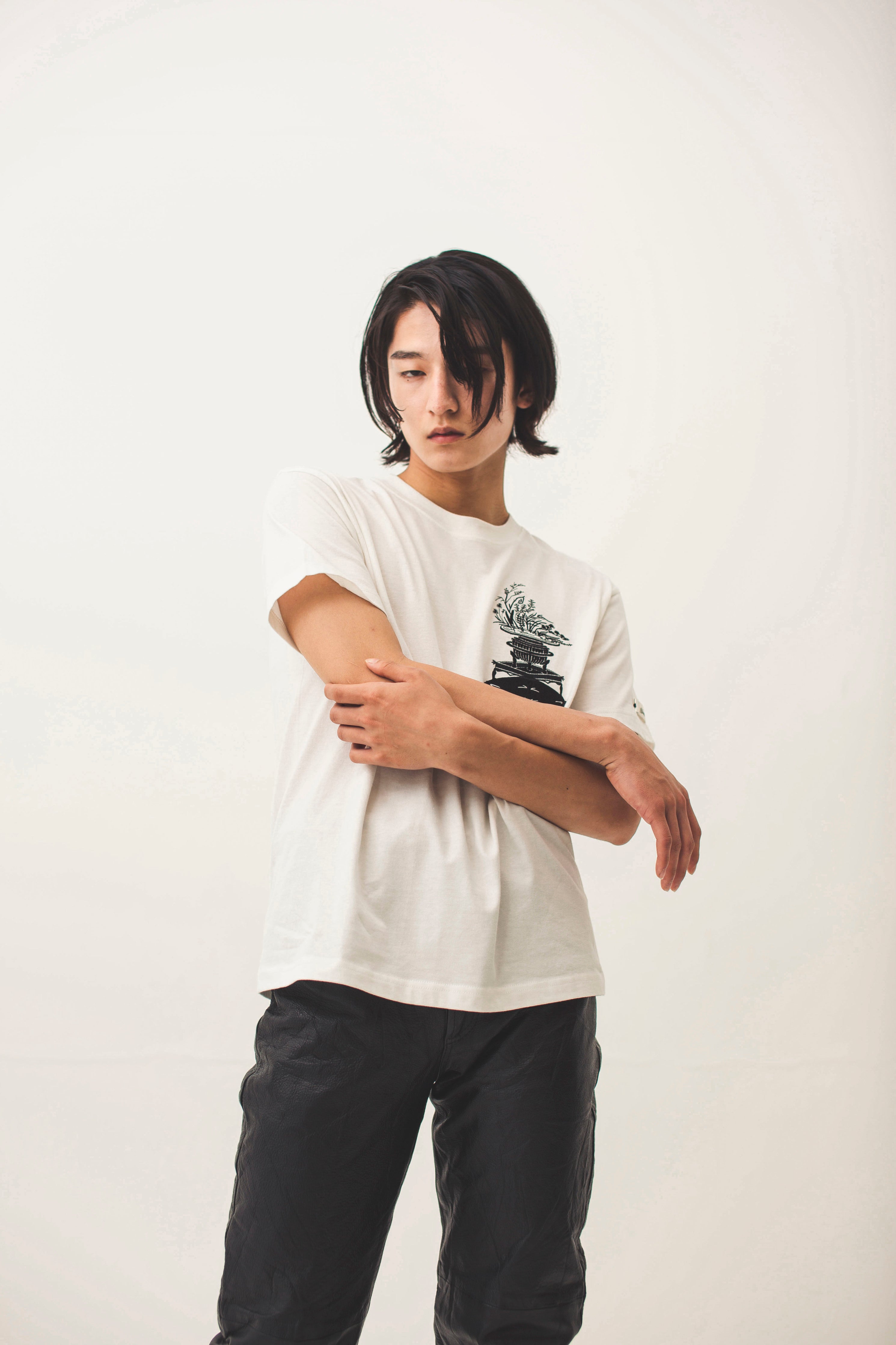tanakadaisuke BONSAI Pot T-shirt